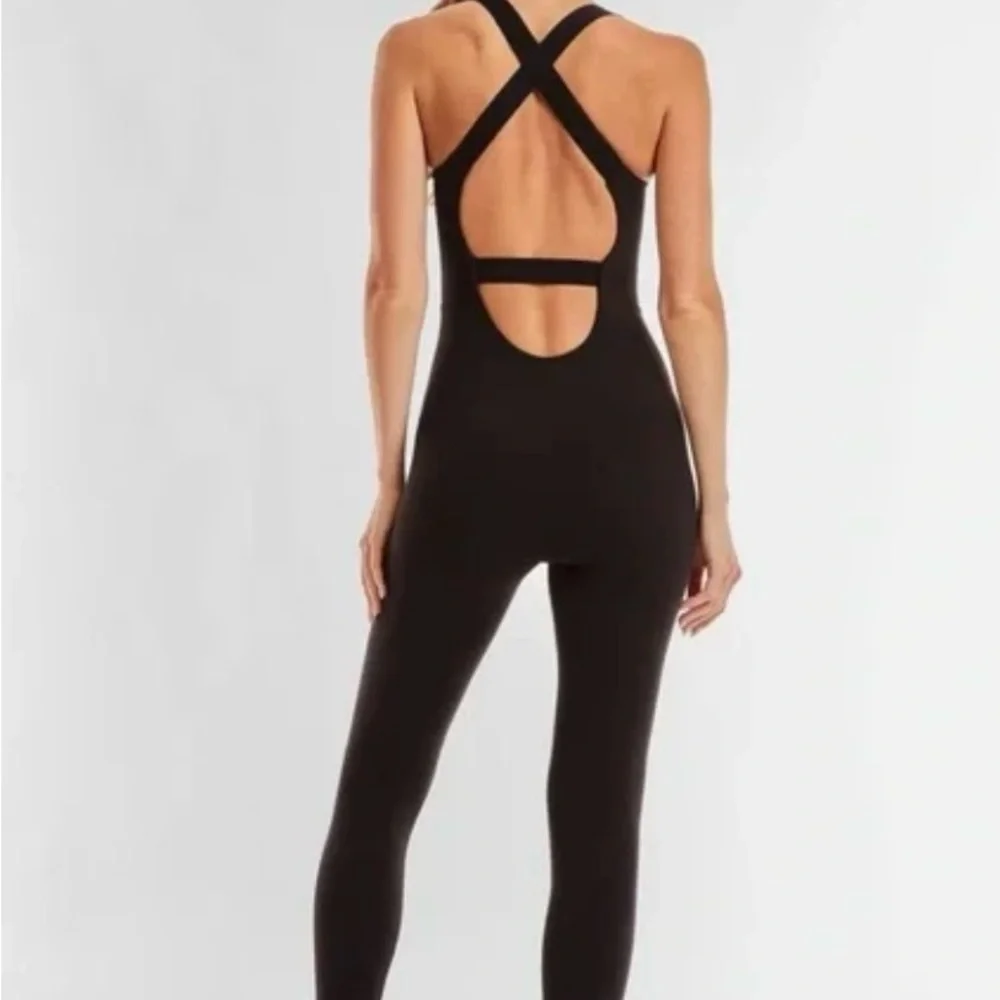 Noli Yoga strapy one-piece yoga jumpsuit - Picture 3 of 4